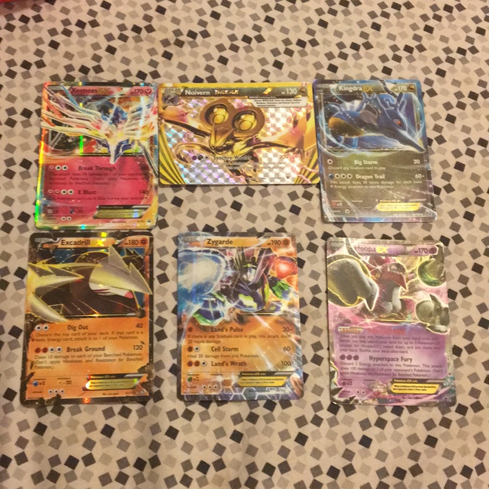 Lot of Pokémon cards with ex’s and a break